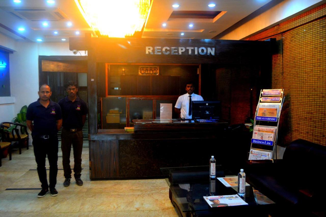 Hotel City Centaur And Convention Center- Vaccinated Staff Bengaluru Kültér fotó