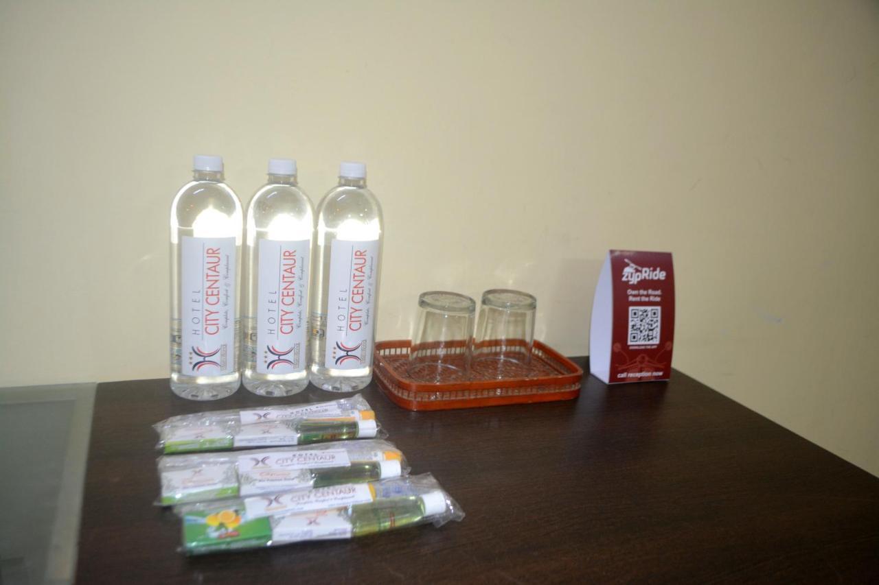 Hotel City Centaur And Convention Center- Vaccinated Staff Bengaluru Kültér fotó